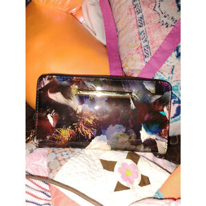 W19. Betsy Johnson wallet